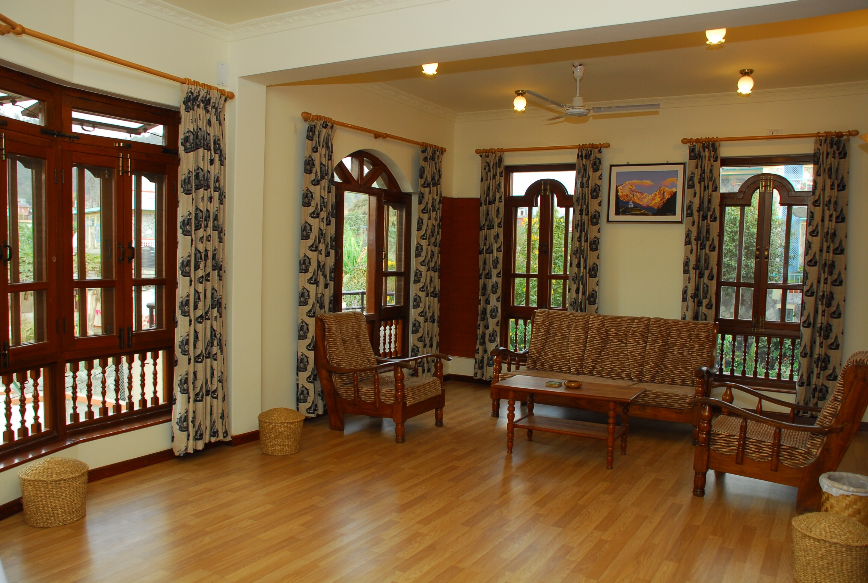 Vardan Resort n' Apartment - Tap to explore photos