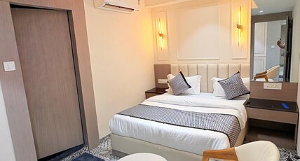 Hotel Canada Ahmedabad Room Type - Deluxe Room