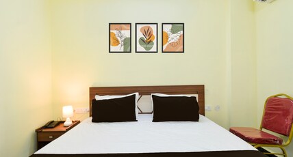Super Collection O Godavari Kompally Room Type - Suite