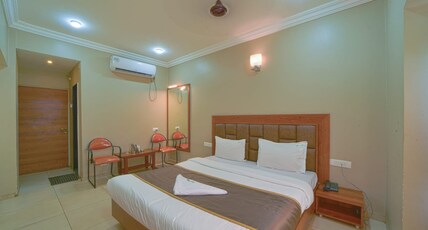 Hotel Vrindavan Deluxe Room Type - Deluxe Non AC Room