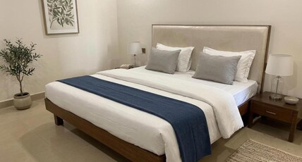 HOTEL LOTUS INN Room Type - Deluxe Room