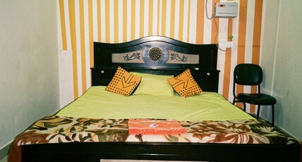 Nirvana Cozy Space Room Type - Premium AC Room