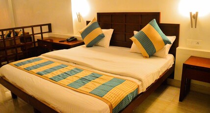 Hotel Ashray Room Type - Suite Room