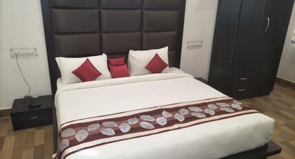 Hotel Kanha Room Type - EXECUTIVE ROOM AC