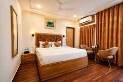 Carina Retreat Resort