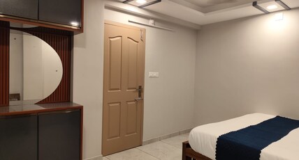 Aidan Residency Room Type - DELUXE PREMIUM AC ROOM