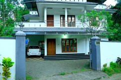 Alapatt Homestay | Rooms & Caretaker