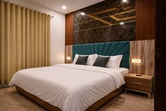 Cedarwood   2BHK Near Mall Road w Mountain View