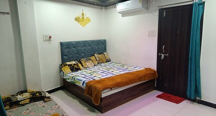 Hotel rudra palace Room Type - Bedroom 1