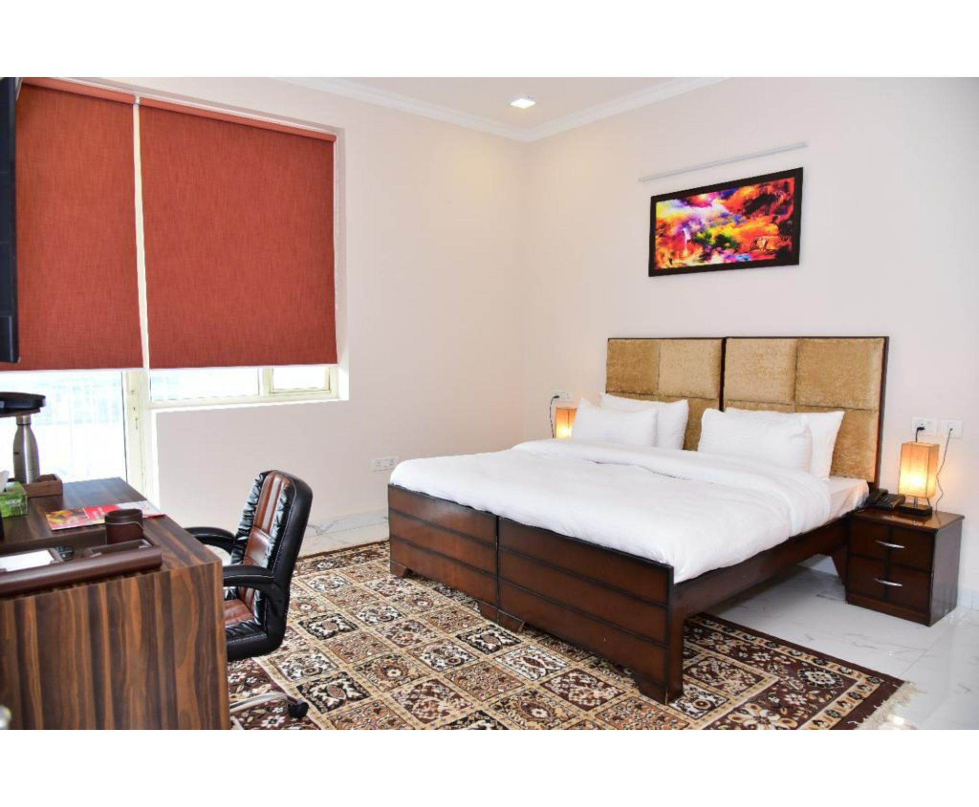 Golf course road 5BHK Apartment - Tap to explore photos
