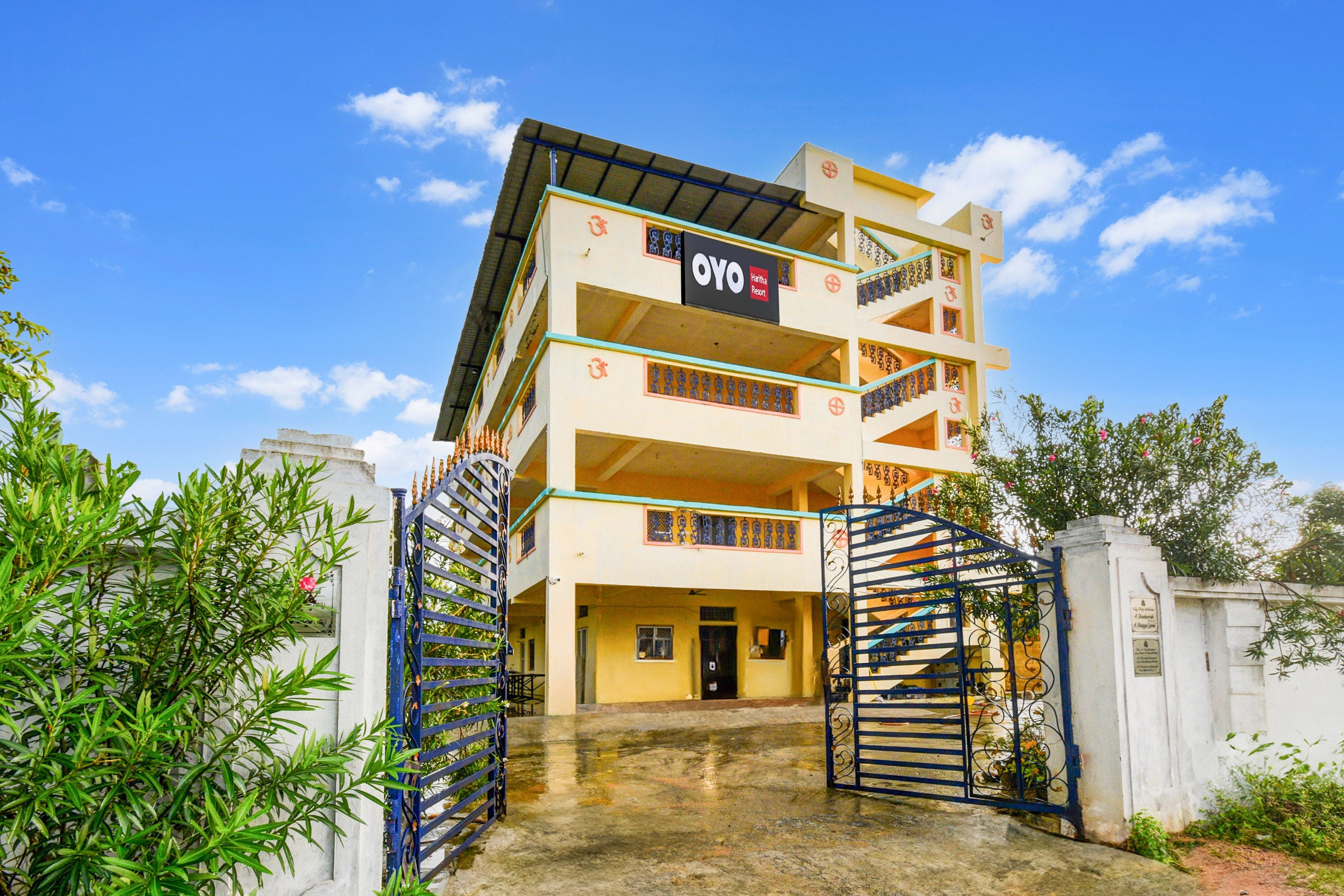 OYO 829441 HARITHA RESORTS - Tap to explore photos