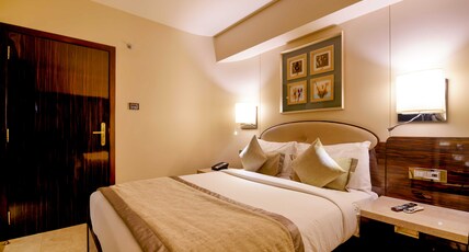 Hotel Sai Palace Grand Room Type - Superior Room