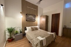 Jinny s Inn Near all attraction