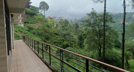 Zen Cove - 1BHK Hillview Stay with Balcony Room Type - Zen Den
