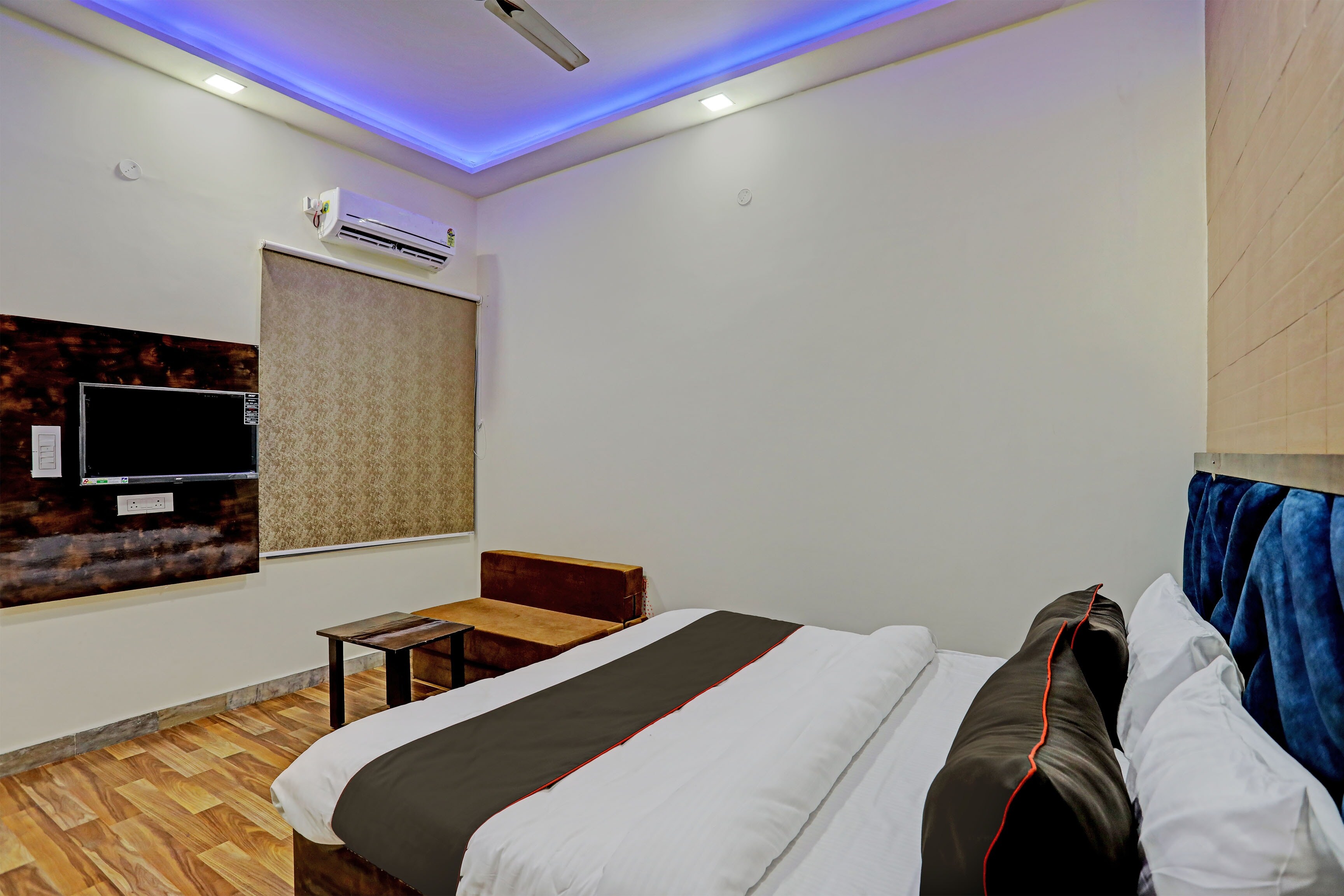 Hotel O Saket Villa - Tap to explore photos