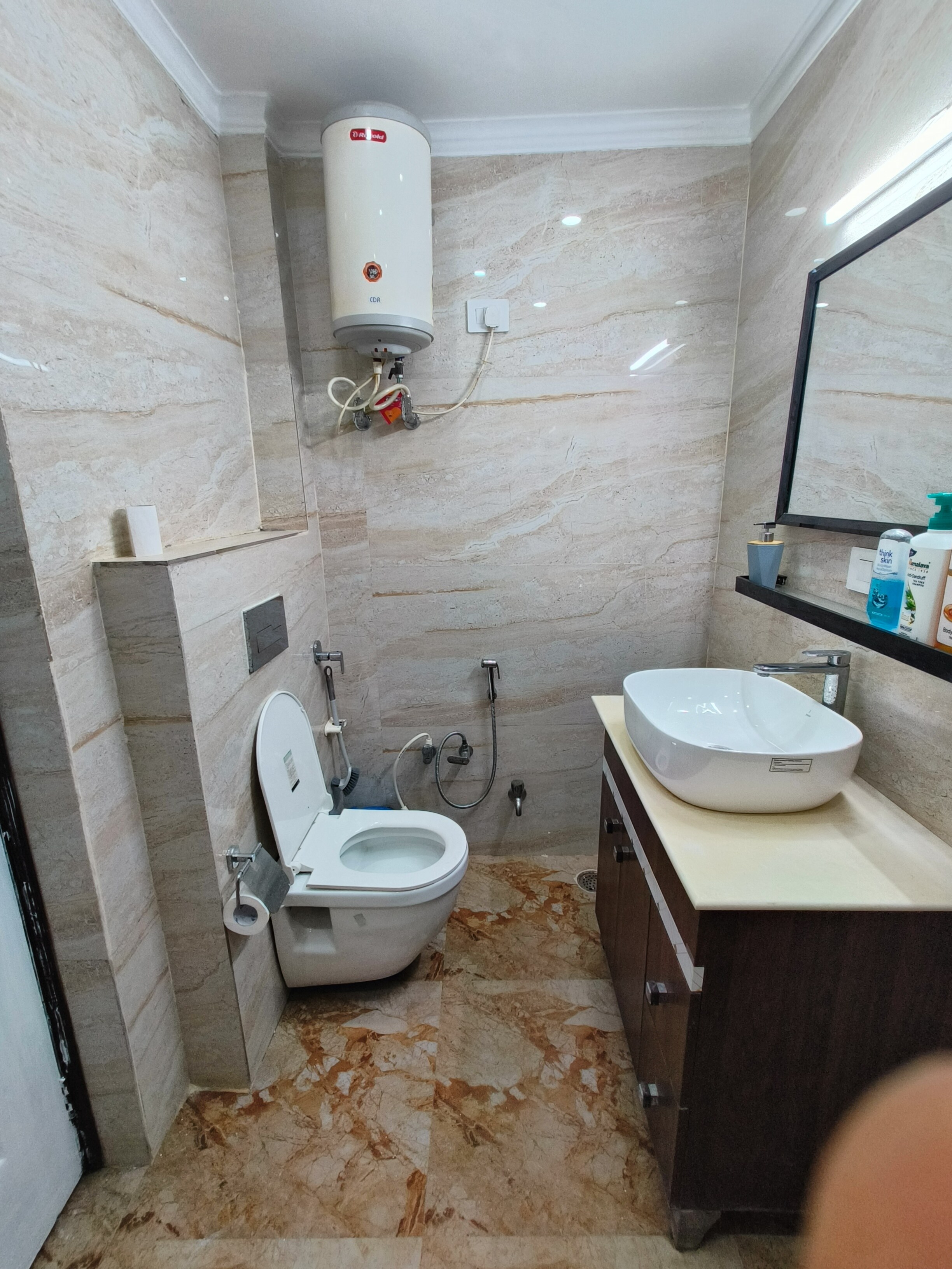 Shyama Shyam kutir 2BHK luxurious apartment - Tap to explore photos