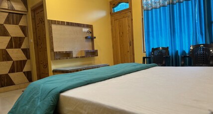 Tungsten Guest House Room Type - Deluxe Rooms
