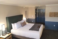 Hotel NoBo Cascade, Tapestry Collection by Hilton