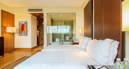 Trident Hyderabad Hitech City Room Type - Executive Suite with Bathtub