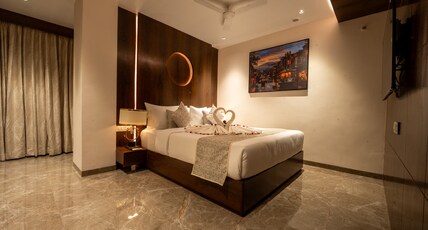 Ramee Tarang Hotel Indore Room Type - Suite Room