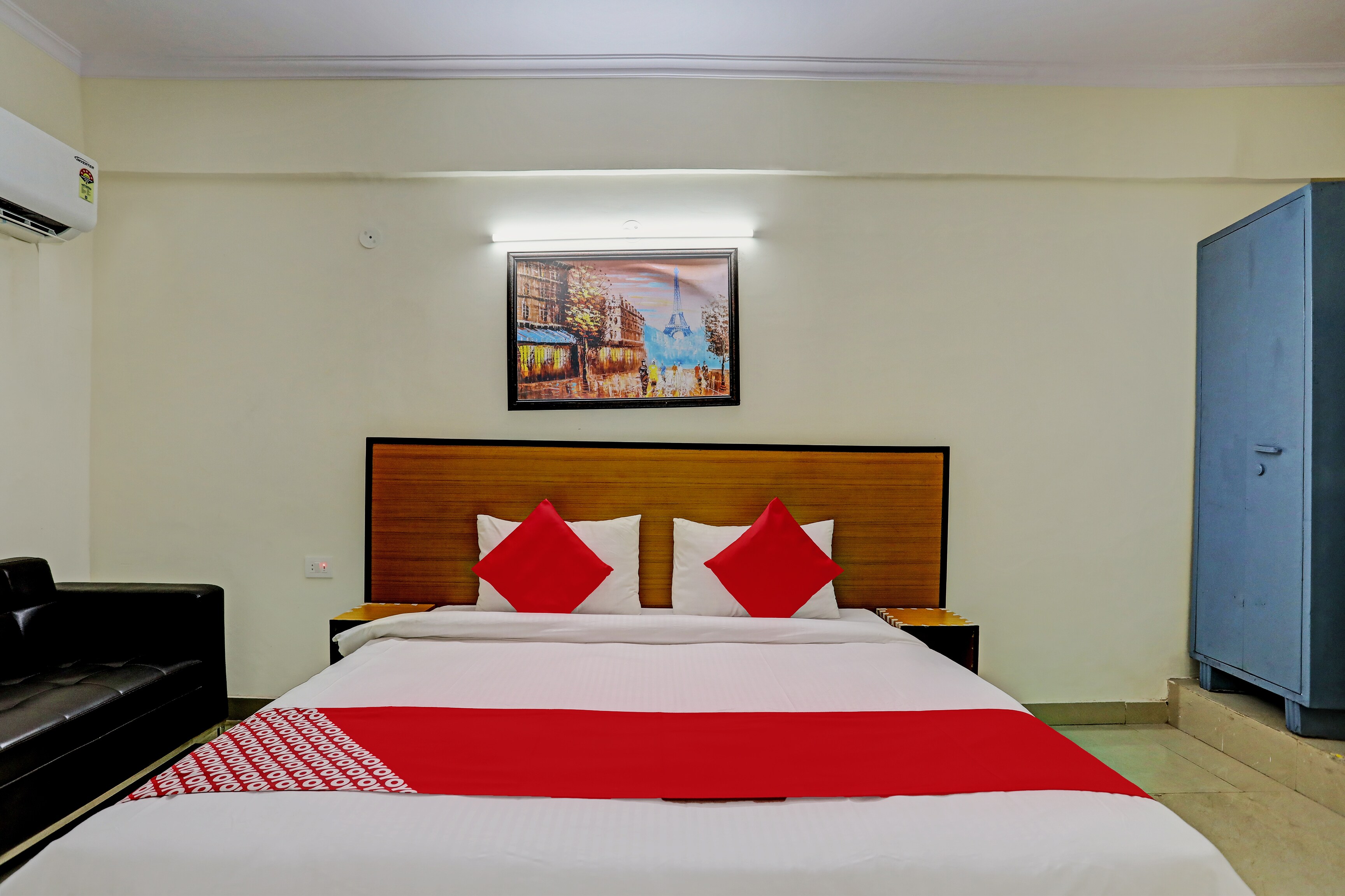 Hotel O Awana Residency - Tap to explore photos