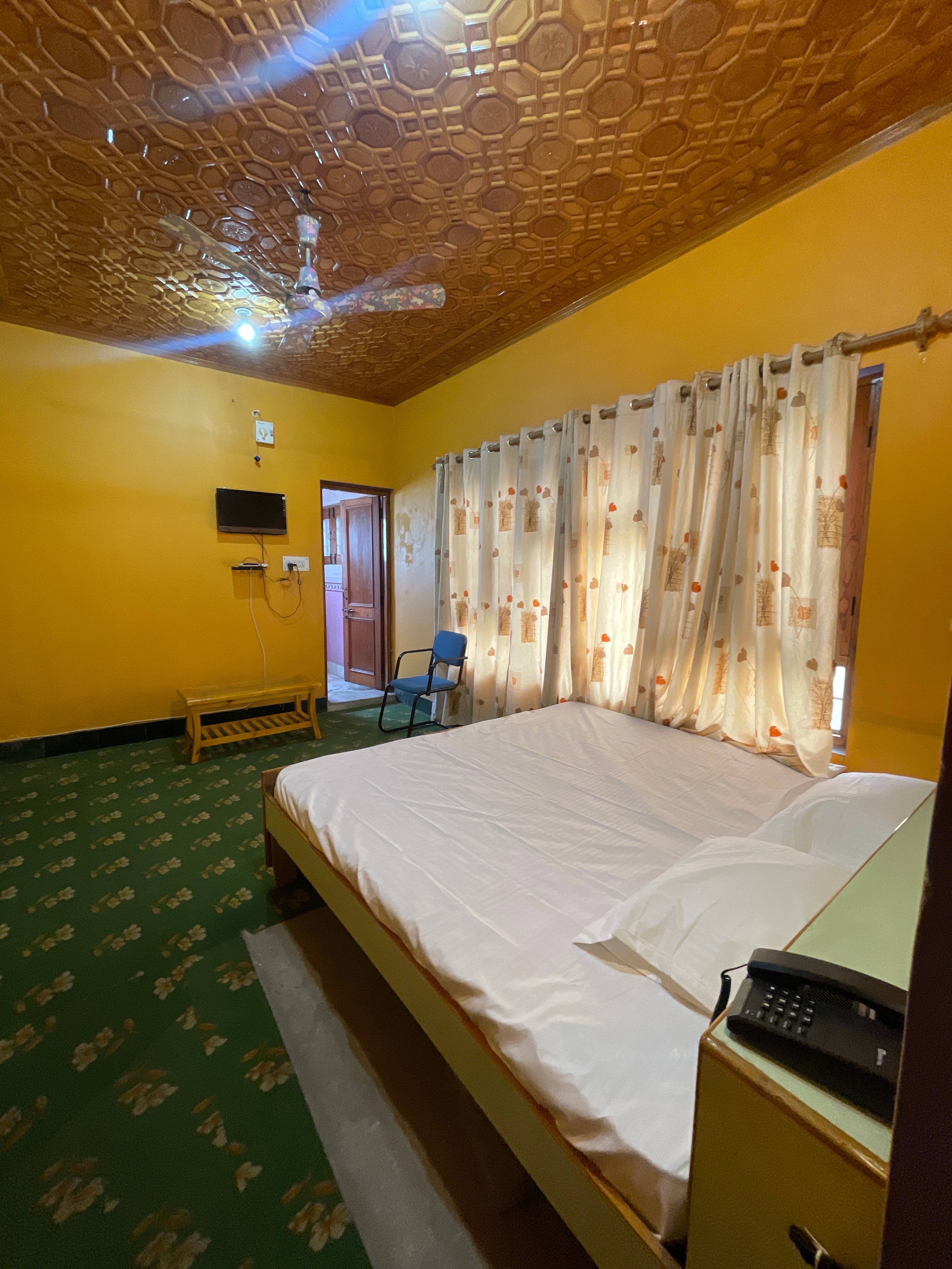 Alder Homestay - Tap to explore photos
