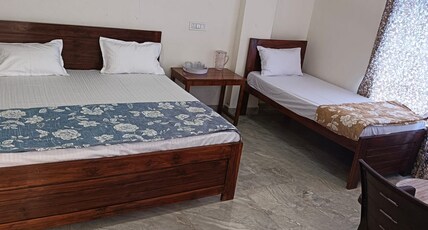 Hotel Aarav palace Room Type - Deluxe Room