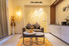 Sunora Homes The Yellow Vase