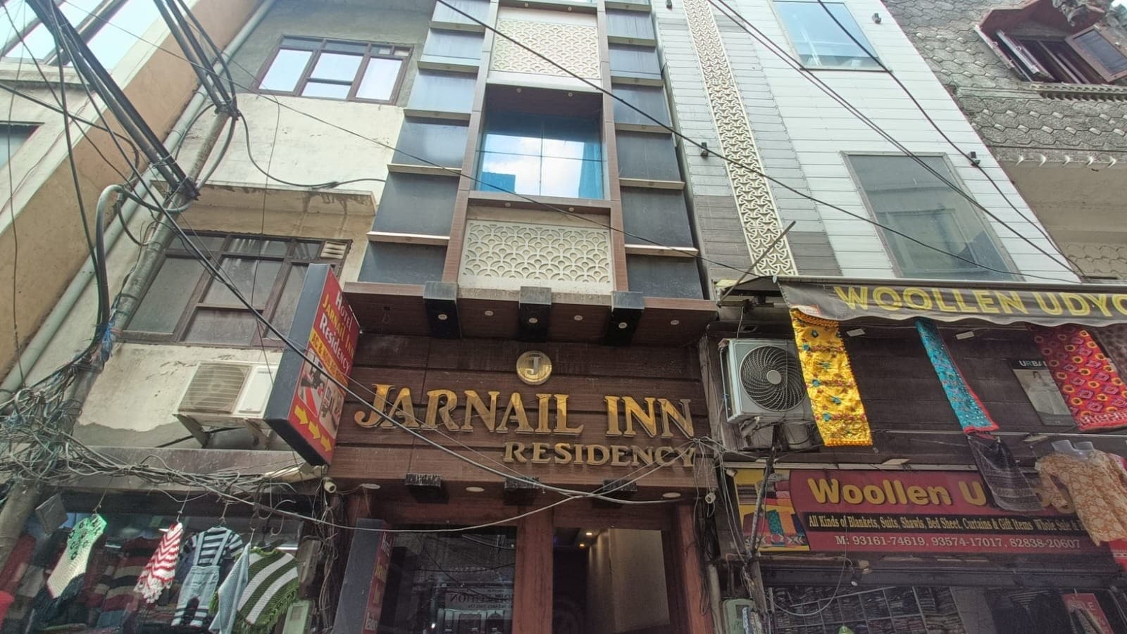 Hotel Jarnail Inn Residency (5 min Walk from Golden Temple) - Tap to explore photos