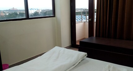 Hotel Raj Inn Room Type - Maharaja Palace View