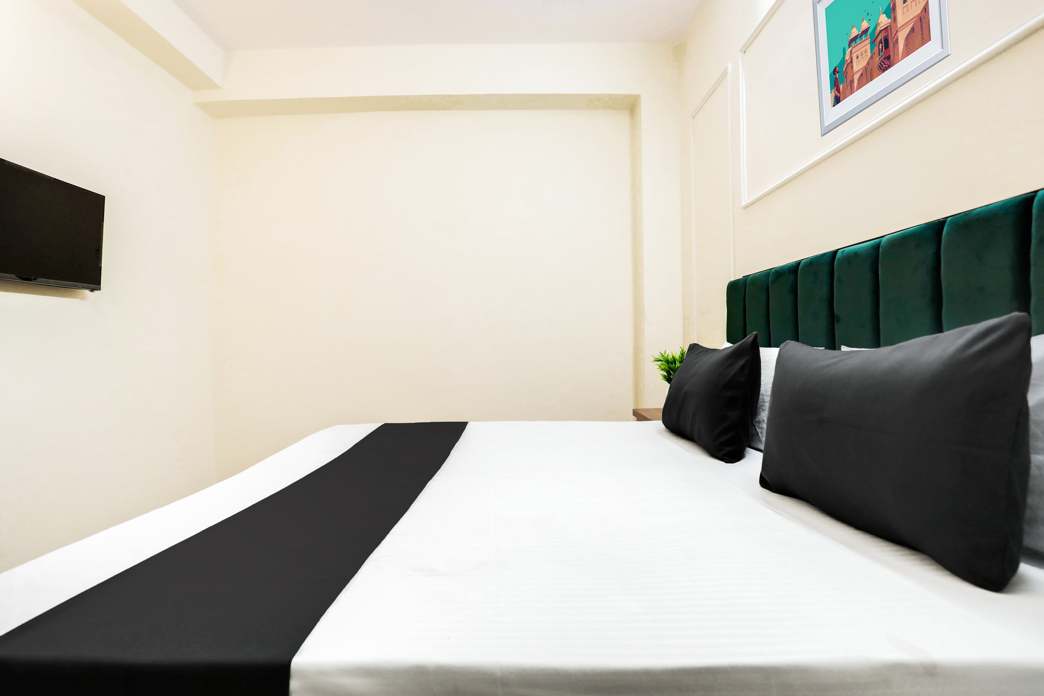 Super Hotel O STAR RESIDENCY - Tap to explore photos