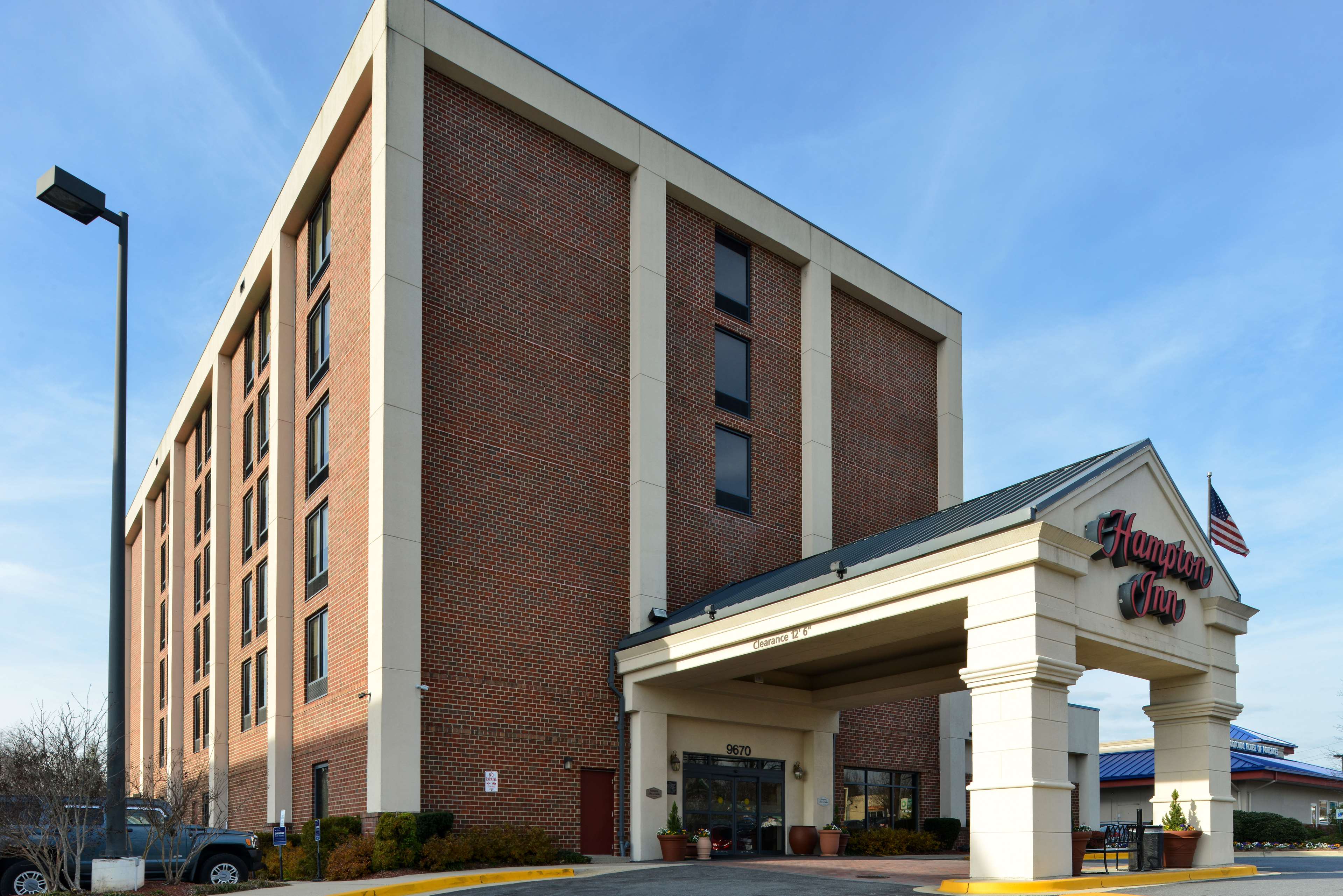 Hampton Inn by Hilton College Park - Tap to explore photos