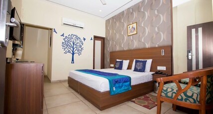 Hotel Amaze Room Type - Deluxe Rooms