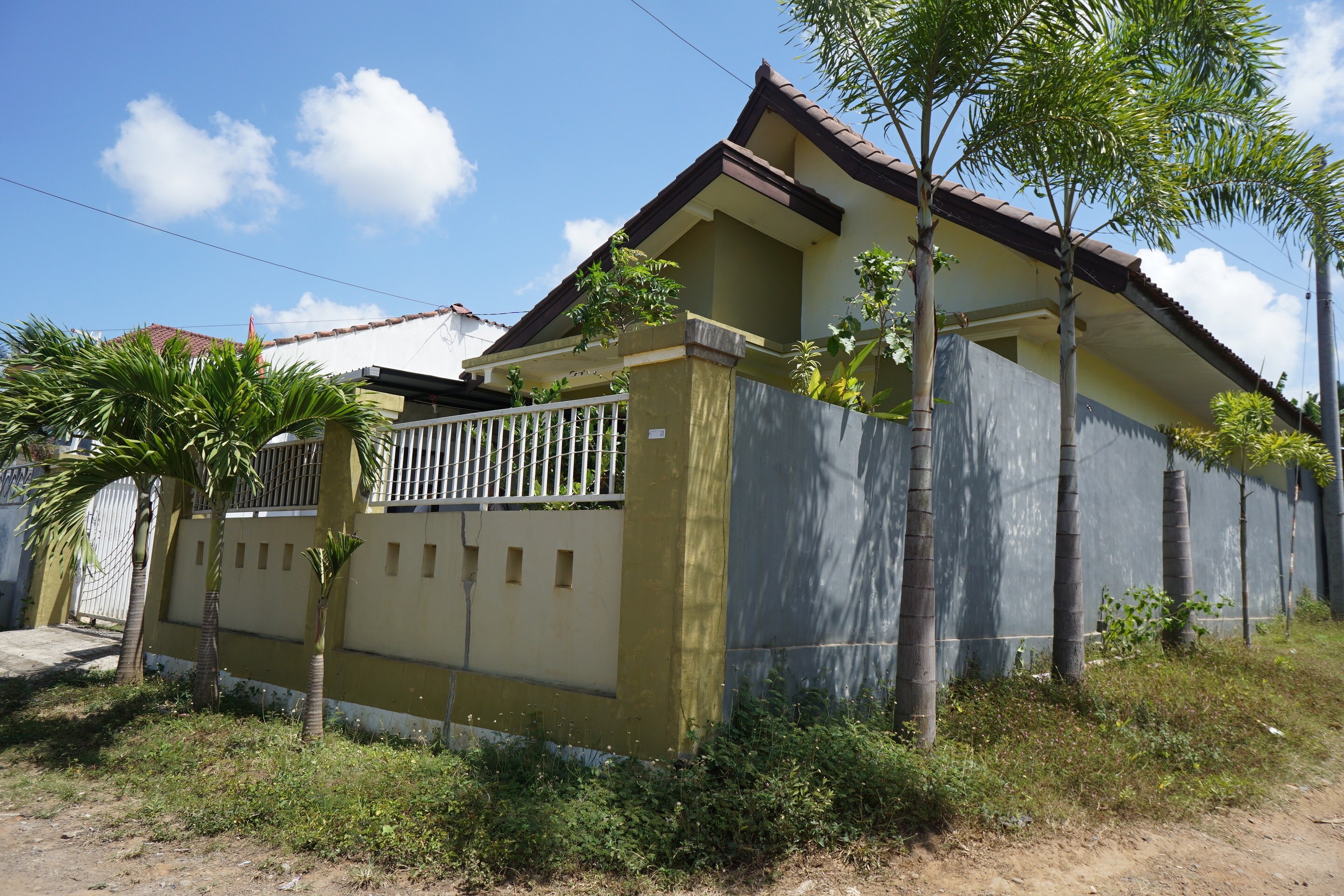 Hotel O Kost Amantu - Tap to explore photos