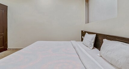 Hotel O Needee Inn Room Type - Classic