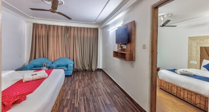 Hotel Naveen Room Type - Family Room with Balcony