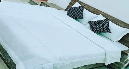 Hotel Bhagwati Palace and Restaurant Room Type - Deluxe Room