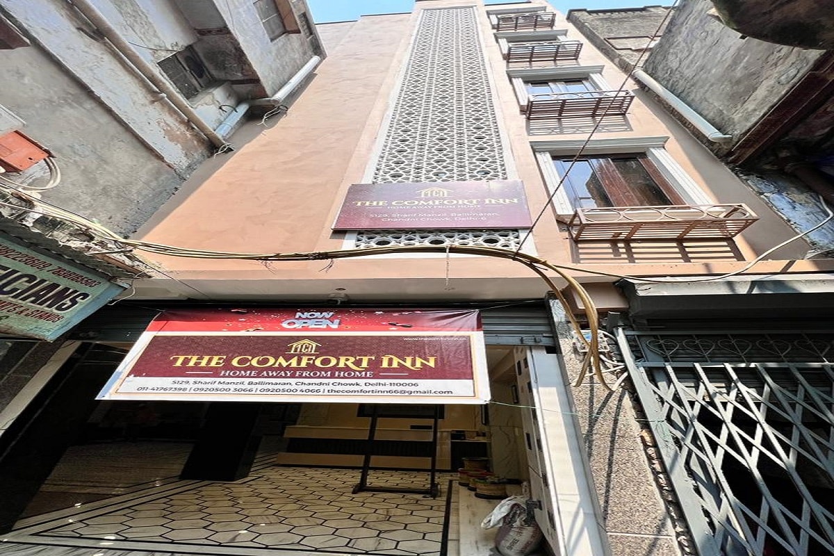 THE COMFORT INN CHANDNI CHOWK - Tap to explore photos