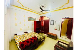 SPOT ON J C Guest House