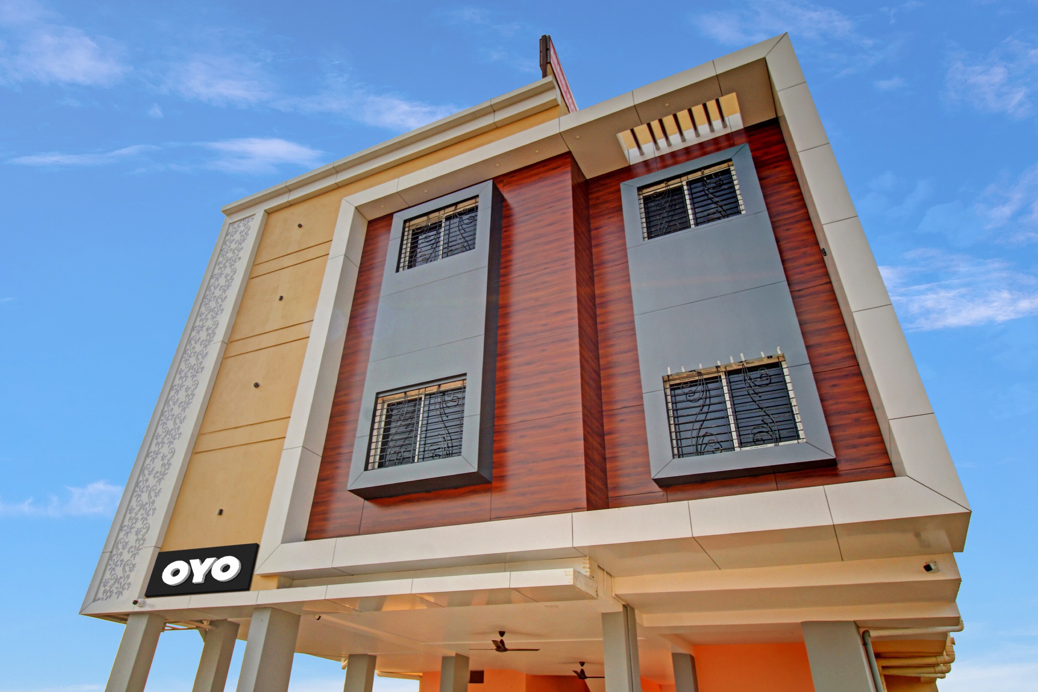 Hotel O Anand In - Tap to explore photos