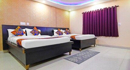 FabHotel Royal Lagoon - Nr. Railway Station Gate Number 1 Room Type - Family Room
