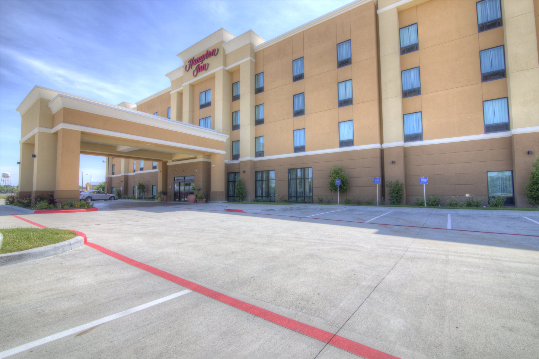 Hampton Inn by Hilton Houston I-10 East - Tap to explore photos