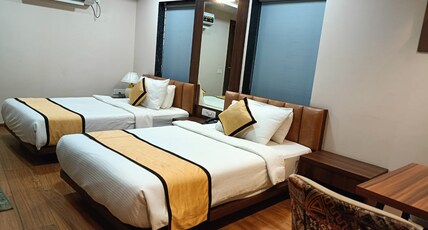 HOTEL TARWAY INN Room Type - Luxury twin Room
