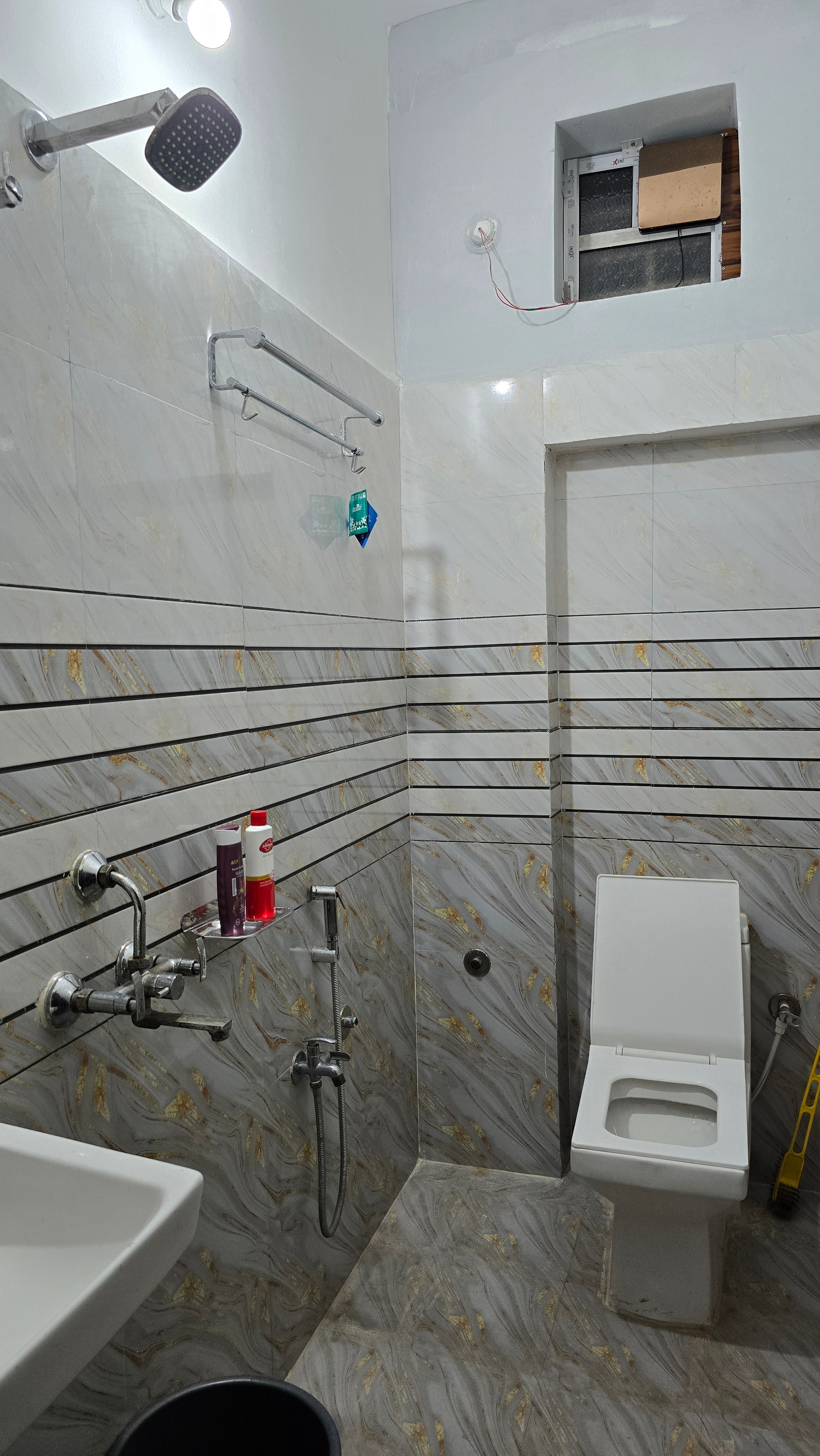 Deoghar BnB Homestay - Tap to explore photos