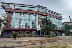 Hotel Pushpanjali GVR