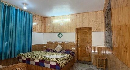 Blue Sky Home Jibhi Room Type - Half Wooden Single Room