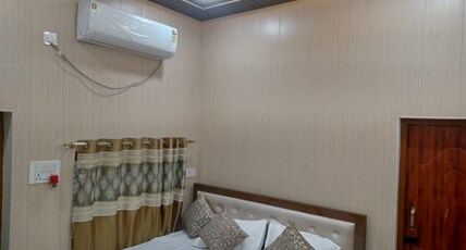 AMRIT NIWAS Room Type - Deluxe room 2 AMRIT NIWAS Room Type - Deluxe room 2