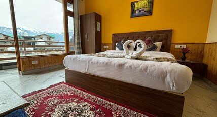Cafe Saffron & Cottages Manali Room Type - The Yellow Room