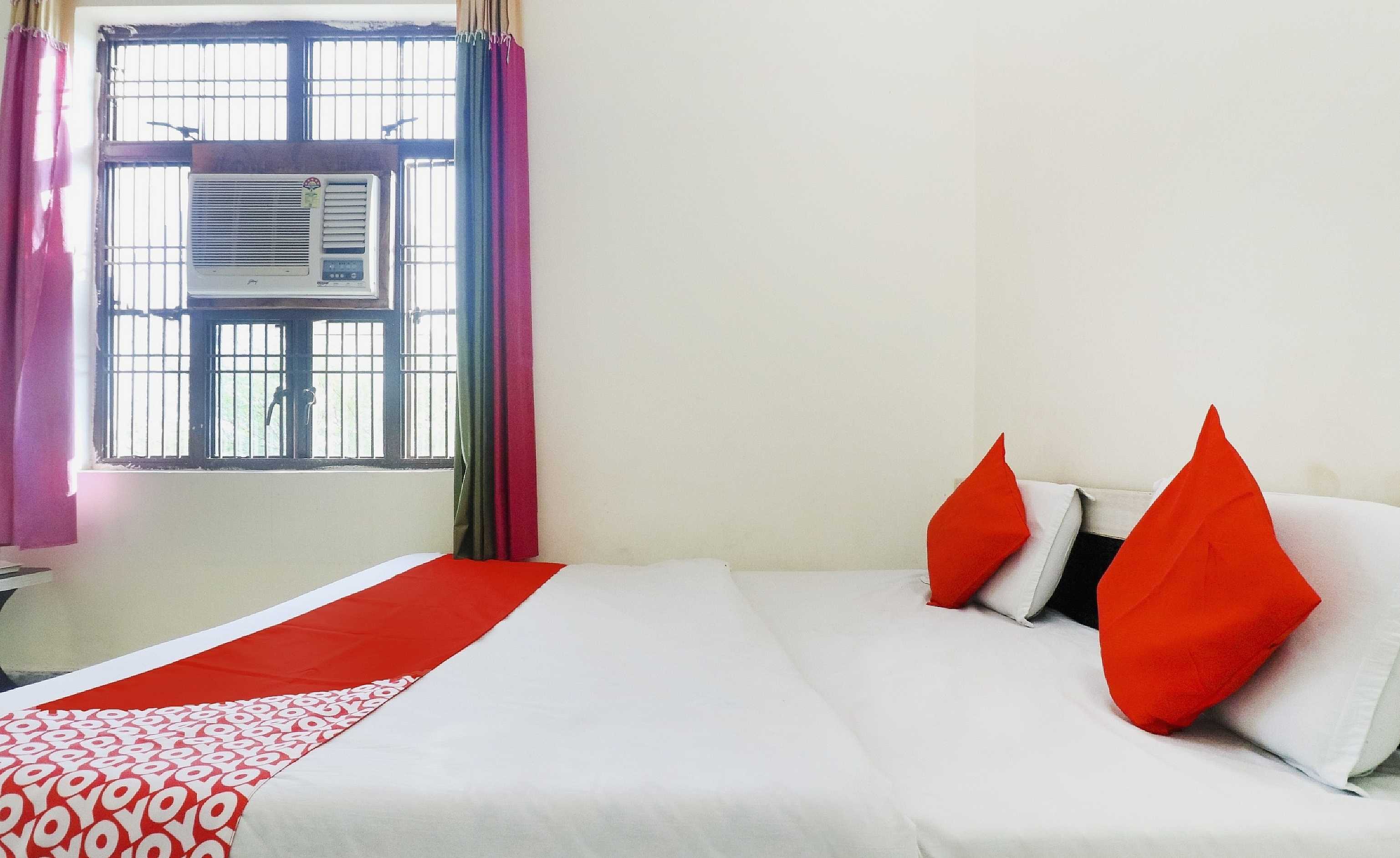 Hotel O New satkar Hotel - Tap to explore photos