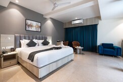 Hotel Golden Couch, Kozhikode, Vadakara.